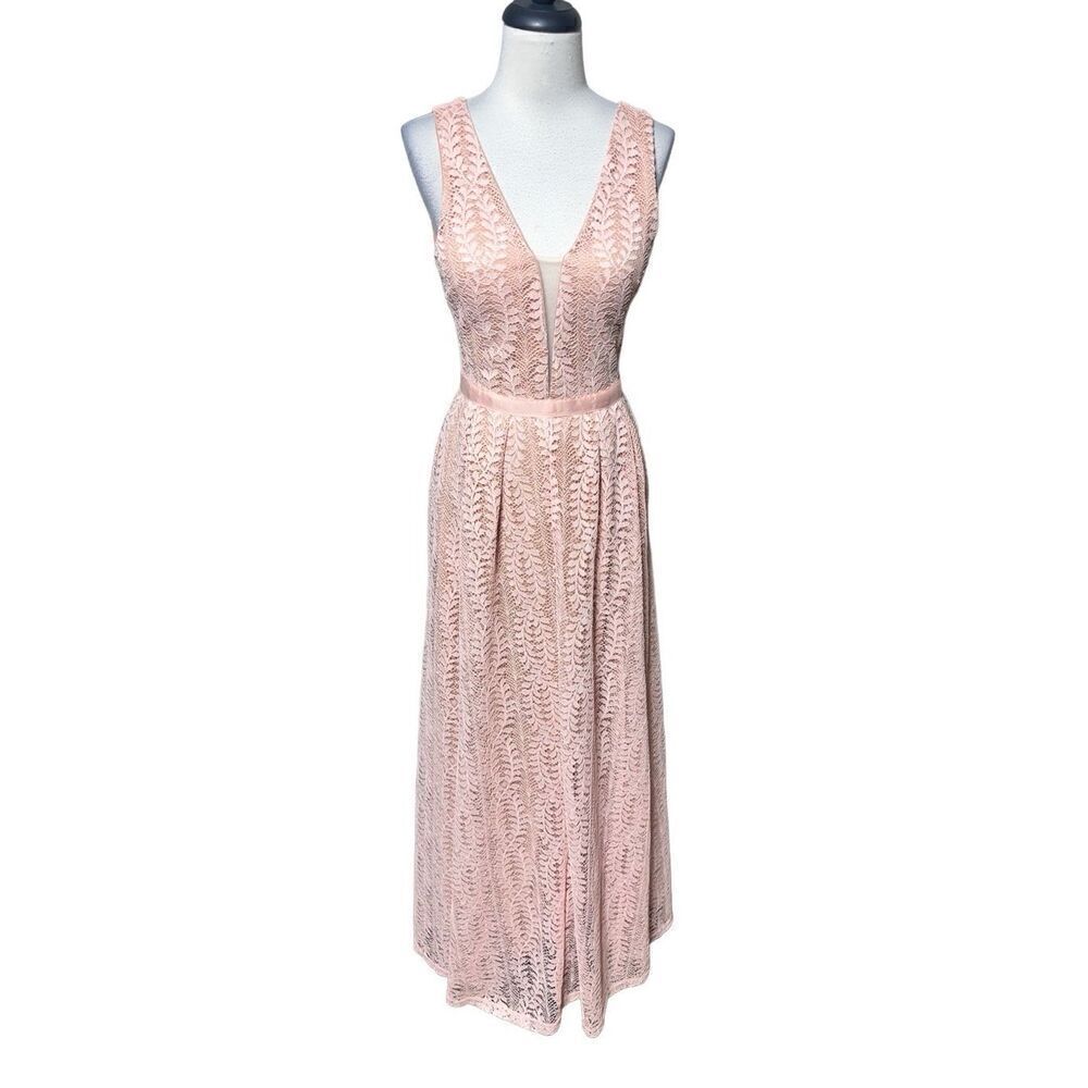 Lucy Wang Sleeveless Blush Lace Prom Bridal Maxi Dress Plunging Neckline Size 2